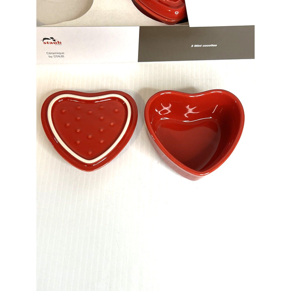 NEW Staub 3 Mini Ceramic Heart Shaped Cocottes Cherry Red with Lids - Picture 6 of 10